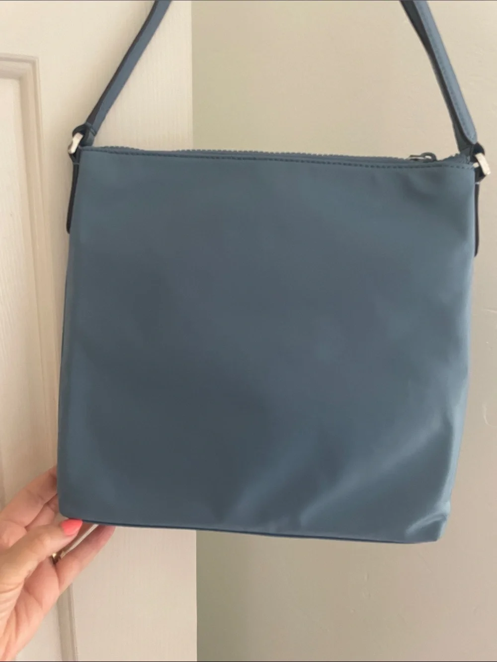 LAST CHANCE!!! kate spade blue crossbody bag with front zipper
